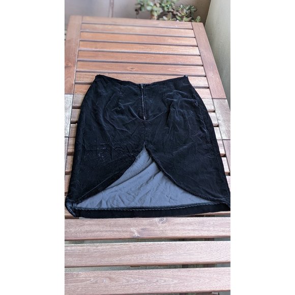 💜✨Black Velvet w/Lace Set - Back View - Picture 8 of 10